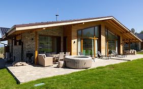 Villa Sofayla W Jacuzzi Near The Pirin Golf Resort